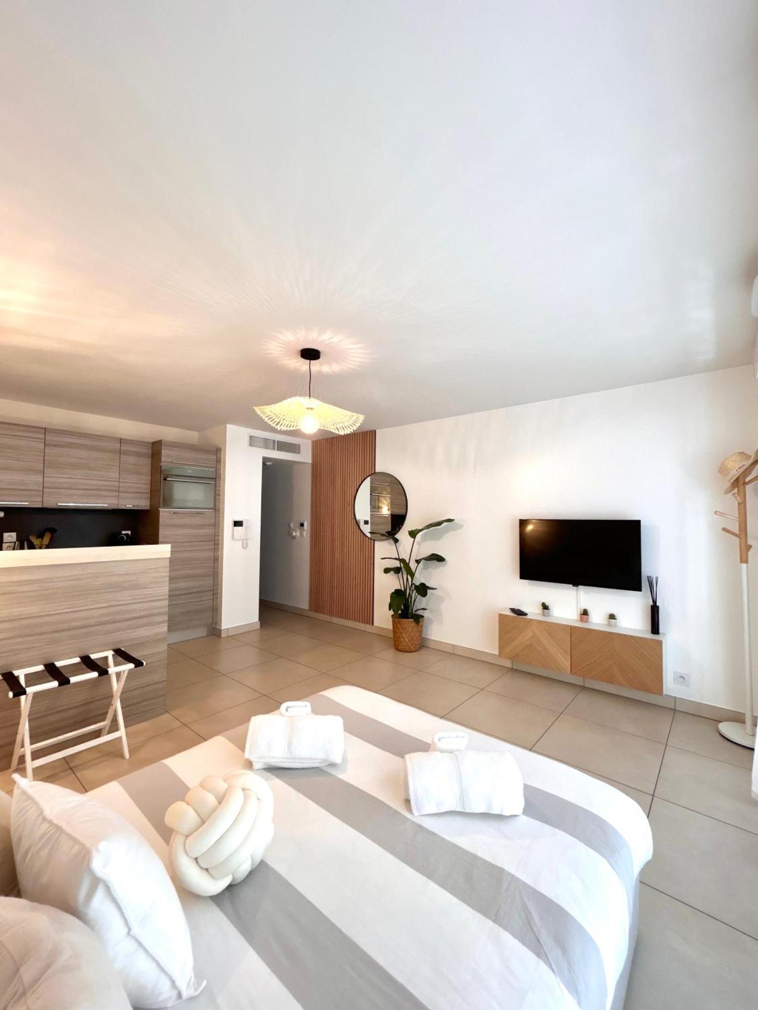 Studio Neuf - Portes De Monaco - Confort - Wifi - Clim Zewnętrze zdjęcie