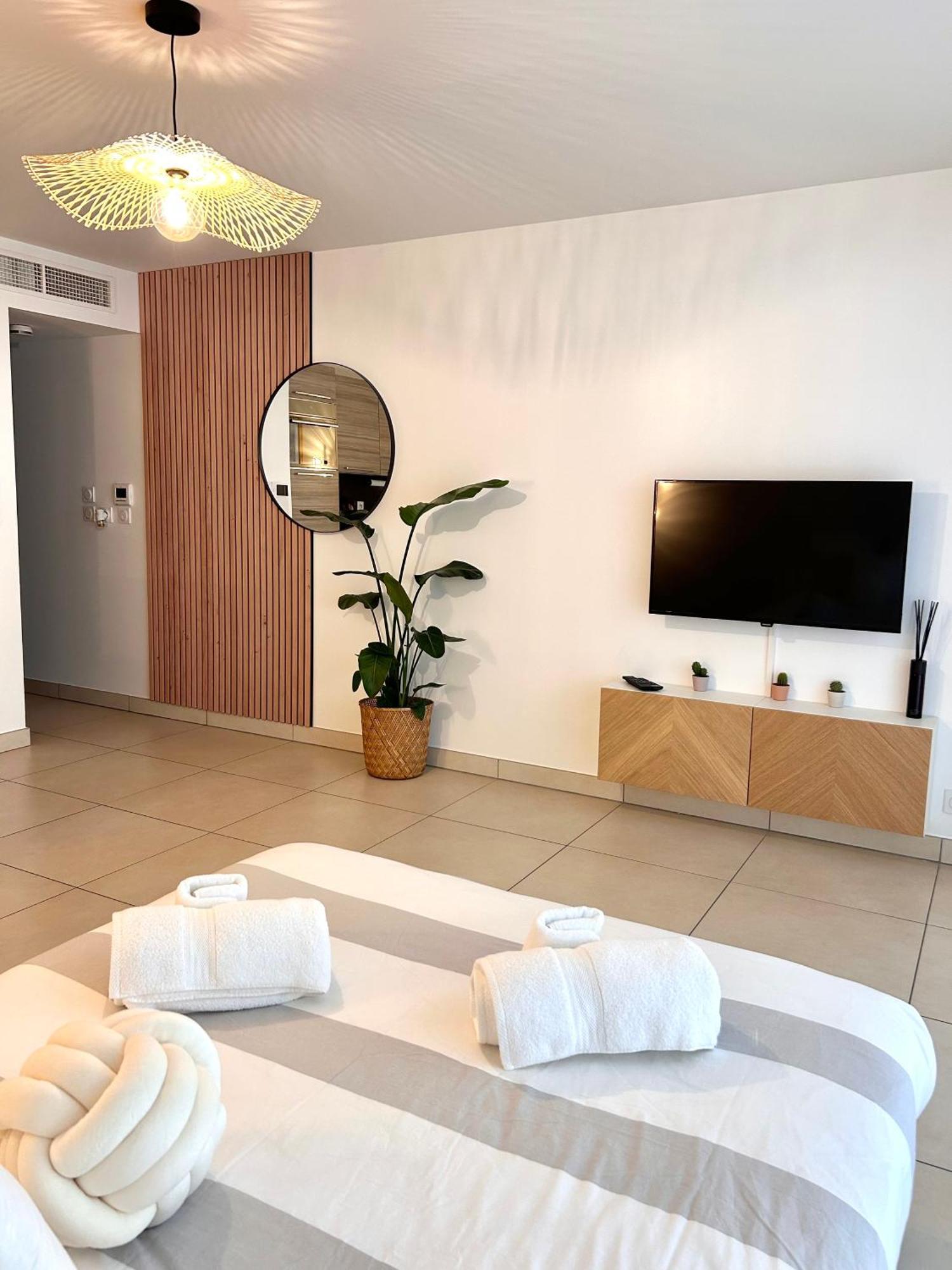 Studio Neuf - Portes De Monaco - Confort - Wifi - Clim Zewnętrze zdjęcie